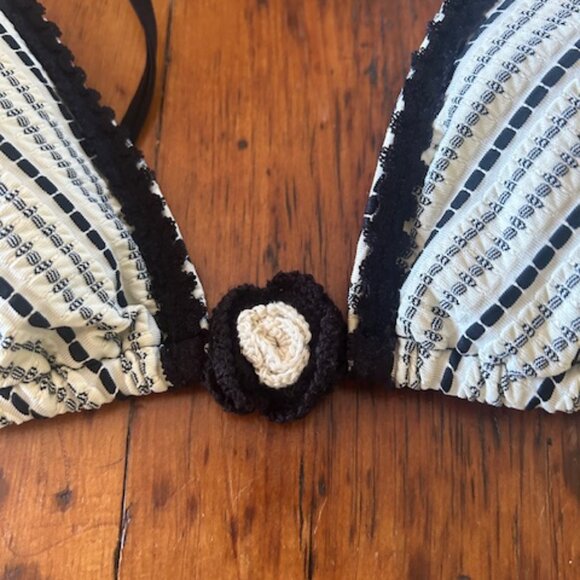 Betsey Johnson Parasol Bikini Set - Picture 2 of 7